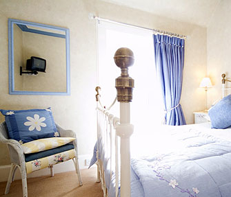 Caddon View cosy double bedroom